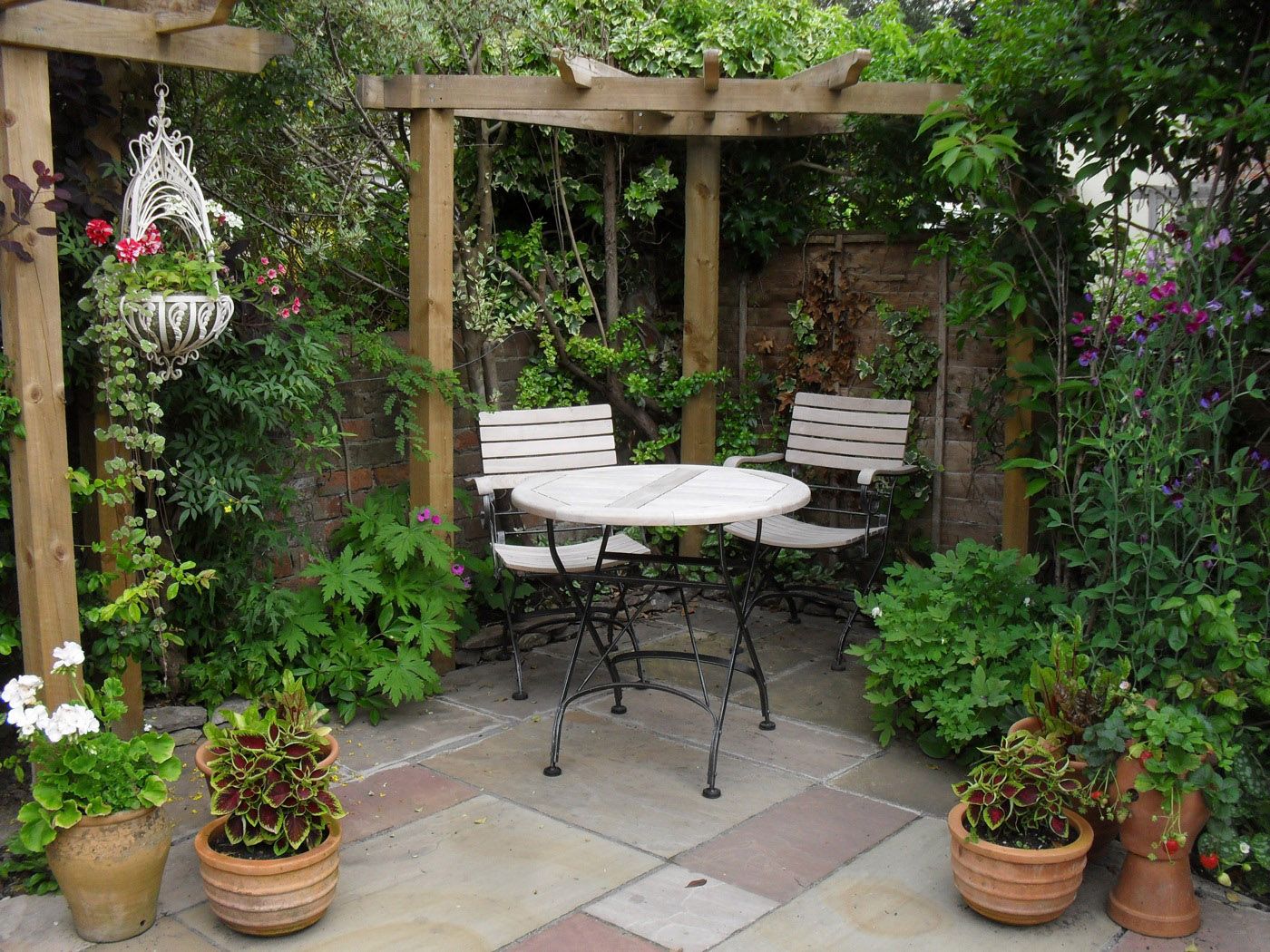 patio garden ideas  72