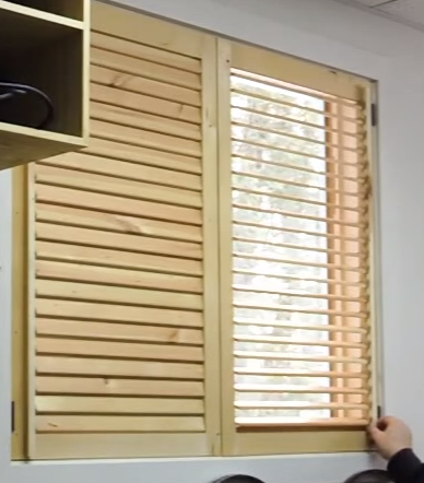 Wooden blinds  35